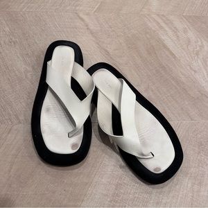 The Row Ginza Leather Sandals